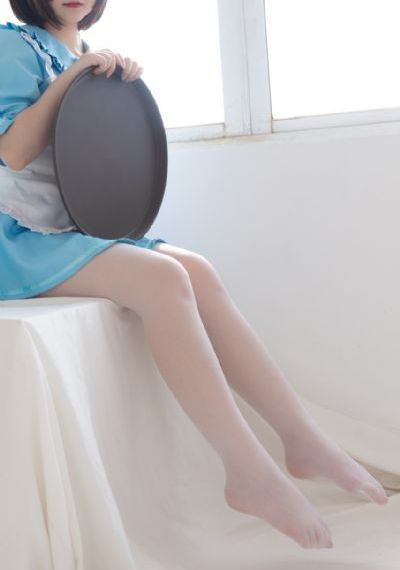 欧美女星迷彩装街拍_BD韩语全集在线观看