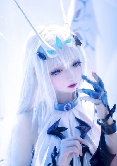 欧美极品美女一区二区_720免费在线观看