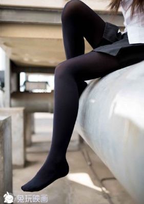 国产女主穿粉红色衣服_1080免费观看视频