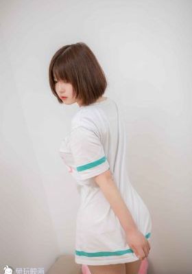 欧美草草浮力影院_免VIP免费在线观看
