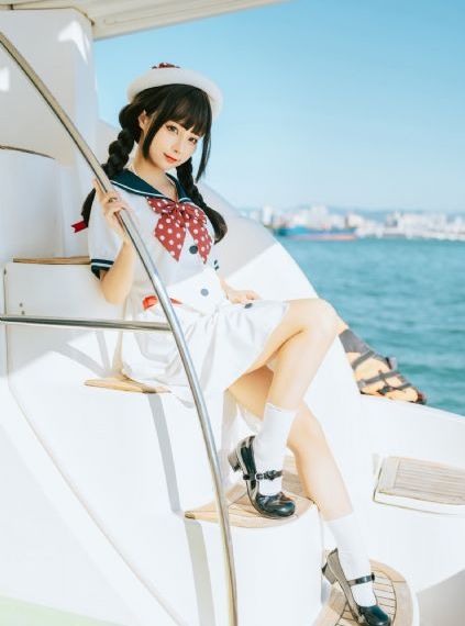 欧美老太与小伙_超清电影完整版