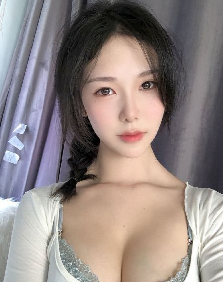 中国产业年终报告_4K免费观看超清