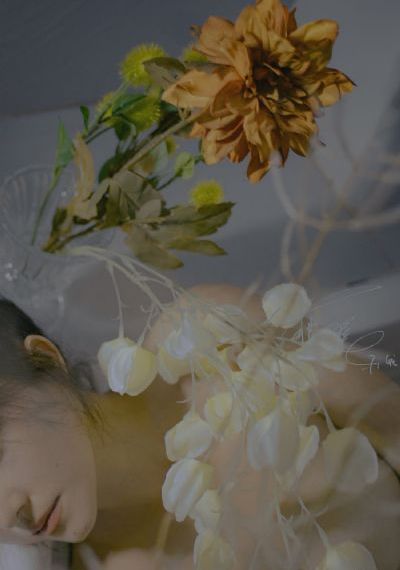 欧美吊袜带_未删减完整版