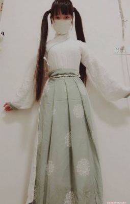 美女在故宫拍裸身照片_1080P在线观看高清