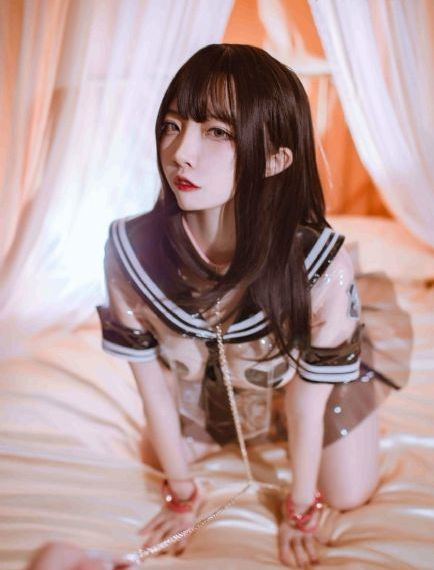 日韩美女在线看_720在线播放